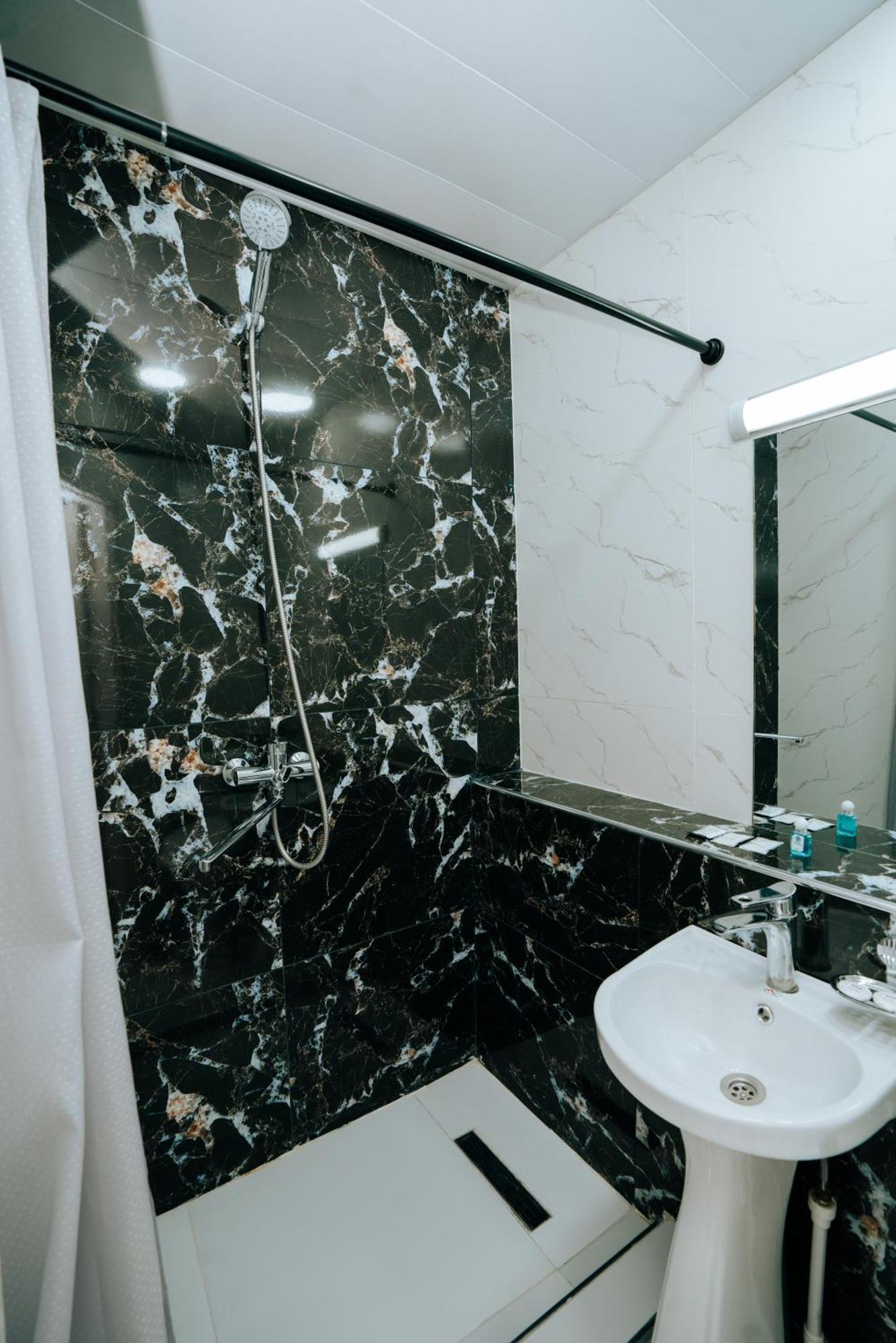 B-House Boutique With Terrace Hotell Buchara Exteriör bild